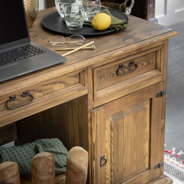 biurko z drewna do biura