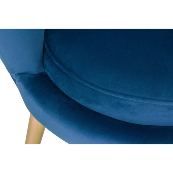 niebieski fotel muszelka