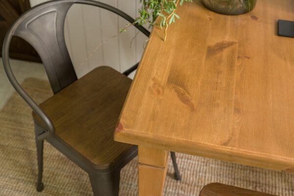 stoły z drewna meble woskowane