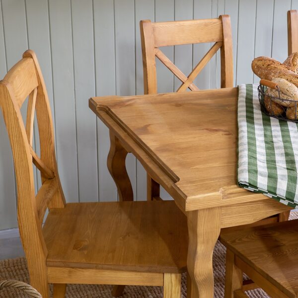 stół i krzesła do jadalni