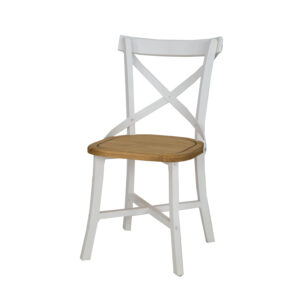 białe krzesło z krzyżykiem